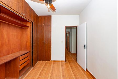 Apartamento à venda com 69m², 3 quartos e 1 vagaQuarto 2