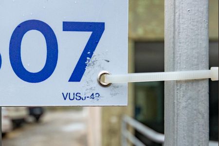 Apartamento à venda com 69m², 3 quartos e 1 vagaplaca instalada em 30/01/2026 com o código VUSJ-49