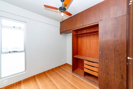 Apartamento à venda com 69m², 3 quartos e 1 vagaQuarto 2