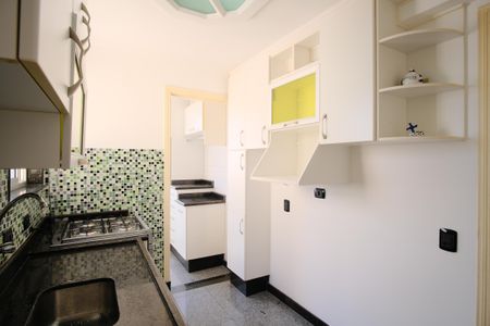 Apartamento à venda com 68m², 2 quartos e 1 vagaCozinha