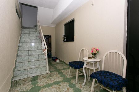 Casa à venda com 180m², 2 quartos e 2 vagas Casa à venda com 180m², 2 quartos e 2 vagasCorredor