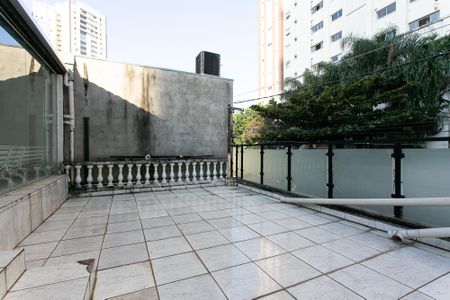 Casa à venda com 180m², 2 quartos e 2 vagas Casa à venda com 180m², 2 quartos e 2 vagasÁrea comum - Varanda do Salão