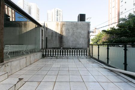 Casa à venda com 180m², 2 quartos e 2 vagas Casa à venda com 180m², 2 quartos e 2 vagasÁrea comum - Varanda do Salão