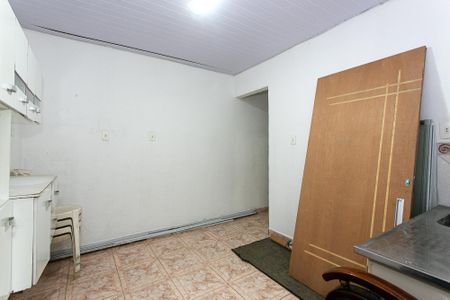 Casa à venda com 180m², 2 quartos e 2 vagas Casa à venda com 180m², 2 quartos e 2 vagasEdícula - Cozinha 2