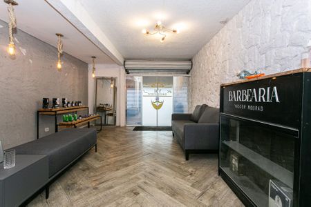 Casa à venda com 180m², 2 quartos e 2 vagas Casa à venda com 180m², 2 quartos e 2 vagasGaragem 2