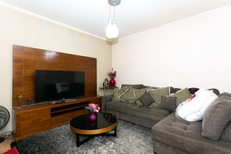 Casa à venda com 180m², 2 quartos e 2 vagas Casa à venda com 180m², 2 quartos e 2 vagasSala