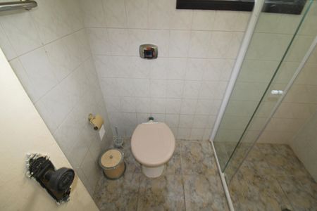 Casa à venda com 380m², 3 quartos e 1 vagaBanheiro da Suíte 1