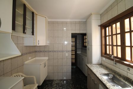 Casa à venda com 380m², 3 quartos e 1 vagaCozinha