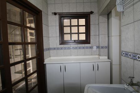 Casa à venda com 380m², 3 quartos e 1 vagaÁrea de Serviço