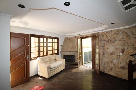 Sala de casa à venda com 3 quartos, 380m² em Vila Basileia, São Paulo