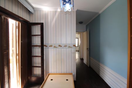 Casa à venda com 380m², 3 quartos e 1 vagaQuarto 