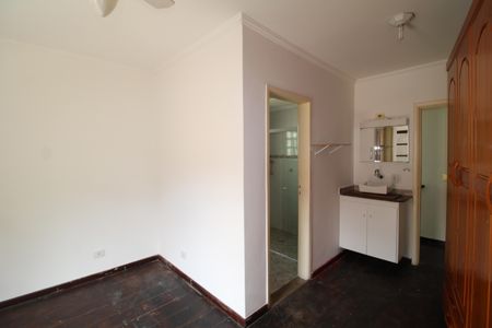 Casa à venda com 380m², 3 quartos e 1 vagaSuíte 1