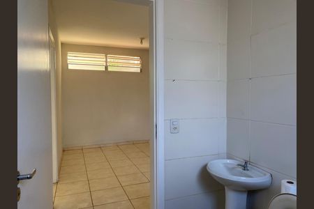 Banheiro de apartamento para alugar com 2 quartos, 47m² em Jardim Itaú, Ribeirão Preto