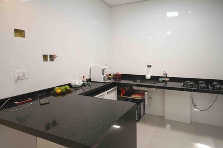 Casa à venda com 250m², 5 quartos e 3 vagasCozinha