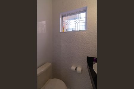 Casa à venda com 132m², 2 quartos e 1 vaga Casa à venda com 132m², 2 quartos e 1 vagaLavabo