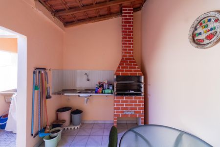 Casa à venda com 132m², 2 quartos e 1 vaga Casa à venda com 132m², 2 quartos e 1 vagaChurrasqueira