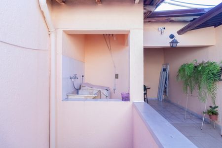Casa à venda com 132m², 2 quartos e 1 vaga Casa à venda com 132m², 2 quartos e 1 vagaLavanderia