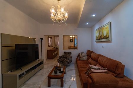 Casa à venda com 132m², 2 quartos e 1 vaga Casa à venda com 132m², 2 quartos e 1 vagaSala