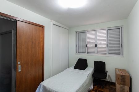 Casa à venda com 310m², 6 quartos e 4 vagas Casa à venda com 310m², 6 quartos e 4 vagasSuíte 2