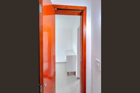 Lavabo de casa de condomínio para alugar com 2 quartos, 60m² em Vila Carlos de Campos, São Paulo