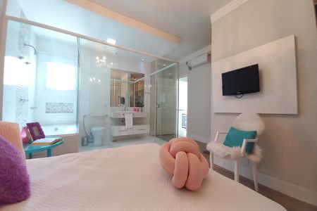 Casa de condomínio à venda com 268m², 3 quartos e 4 vagasQuarto 3 - Suíte