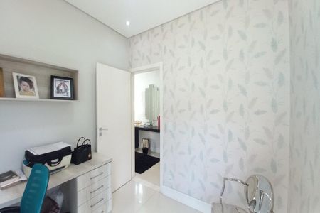 Casa de condomínio à venda com 268m², 3 quartos e 4 vagasEscritório