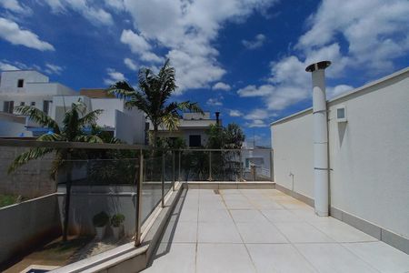 Casa de condomínio à venda com 268m², 3 quartos e 4 vagasVaranda da Suíte 3