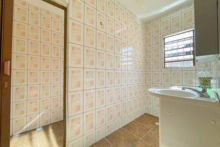 Casa para alugar com 161m², 3 quartos e 1 vaga Casa para alugar com 161m², 3 quartos e 1 vagaBanheiro da Suíte