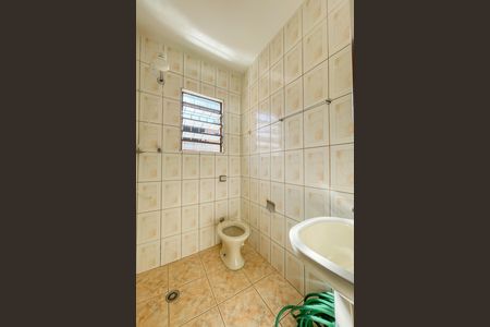 Casa para alugar com 161m², 3 quartos e 1 vaga Casa para alugar com 161m², 3 quartos e 1 vagaBanheiro da social