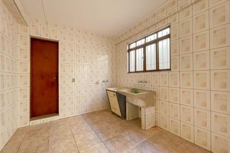 Casa para alugar com 161m², 3 quartos e 1 vaga Casa para alugar com 161m², 3 quartos e 1 vagaÁrea de Serviço