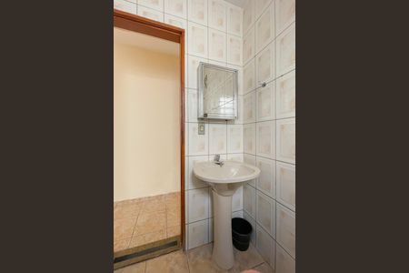 Casa para alugar com 161m², 3 quartos e 1 vaga Casa para alugar com 161m², 3 quartos e 1 vagaBanheiro da social