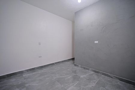 Sala/Cozinha e Área de Serviço de casa para alugar com 1 quarto, 45m² em Parque Cisper, São Paulo