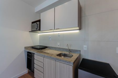 Cozinha de apartamento para alugar com 1 quarto, 26m² em Bela Vista, São Paulo