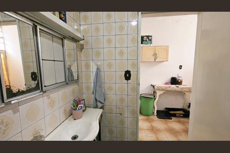 Casa à venda com 107m², 3 quartos e sem vaga Casa à venda com 107m², 3 quartos e sem vagaBanheiro Social