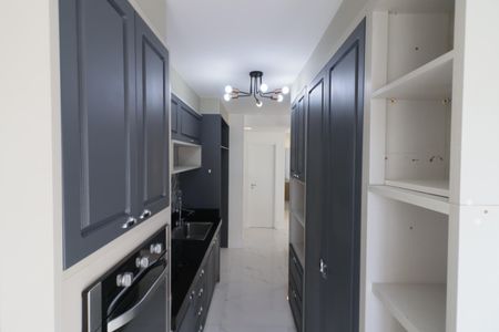 Apartamento à venda com 76m², 2 quartos e 1 vagaCozinha e Área de Serviço