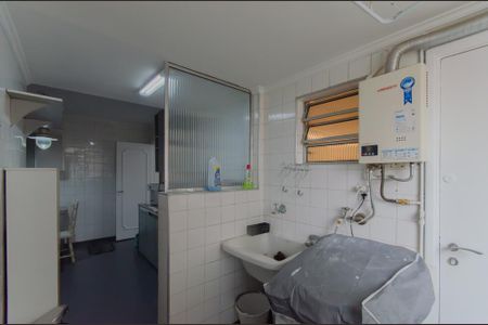 Apartamento à venda com 130m², 2 quartos e 1 vagaÁrea de Serviço