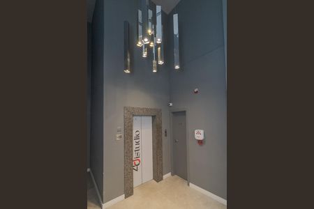 Studio para alugar com 35m², 0 quarto e sem vaga Studio para alugar com 35m², 0 quarto e sem vagaHall de entrada