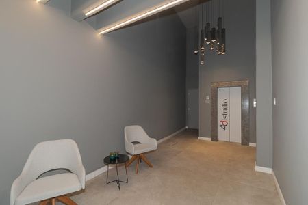 Studio para alugar com 35m², 0 quarto e sem vaga Studio para alugar com 35m², 0 quarto e sem vagaHall de entrada