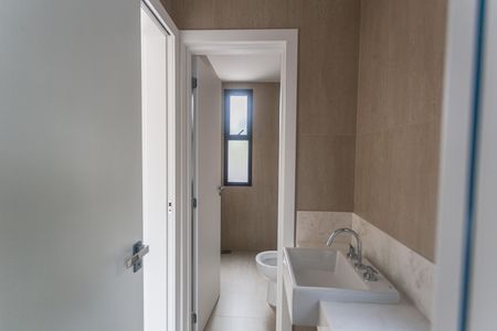 Apartamento à venda com 130m², 3 quartos e 3 vagasBanheiro da Semi-Suíte 2