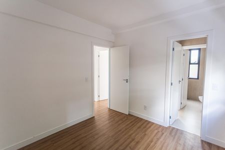 Apartamento à venda com 130m², 3 quartos e 3 vagasSemi-Suíte 1