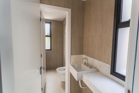 Apartamento à venda com 130m², 3 quartos e 3 vagasBanheiro da Semi-Suíte 2