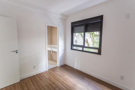 Apartamento à venda com 130m², 3 quartos e 3 vagasSemi-Suíte 1