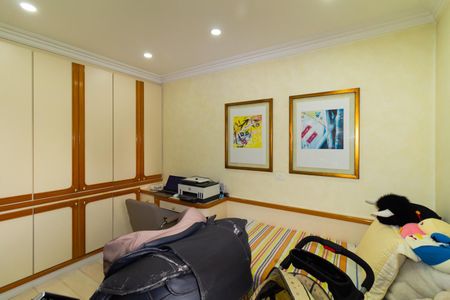 Apartamento à venda com 259m², 3 quartos e 4 vagas Apartamento à venda com 259m², 3 quartos e 4 vagasSuíte 2
