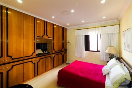 Apartamento à venda com 259m², 3 quartos e 4 vagas Apartamento à venda com 259m², 3 quartos e 4 vagasSuíte 3