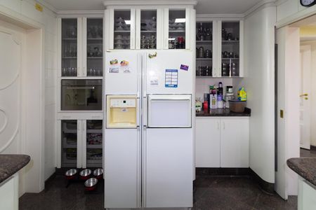 Apartamento à venda com 259m², 3 quartos e 4 vagas Apartamento à venda com 259m², 3 quartos e 4 vagasCozinha