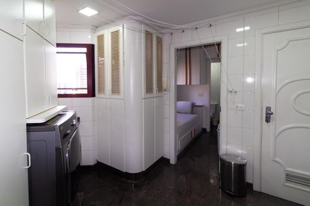 Apartamento à venda com 259m², 3 quartos e 4 vagas Apartamento à venda com 259m², 3 quartos e 4 vagasÁrea de Serviço