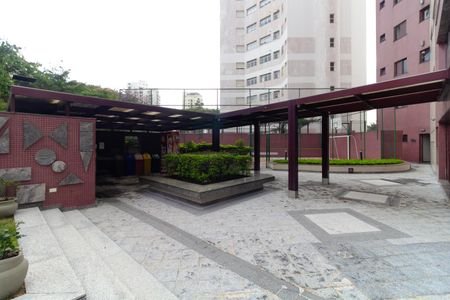 Apartamento à venda com 259m², 3 quartos e 4 vagas Apartamento à venda com 259m², 3 quartos e 4 vagasÁrea comum