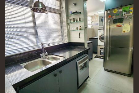 Apartamento para alugar com 120m², 2 quartos e 1 vagaCozinha