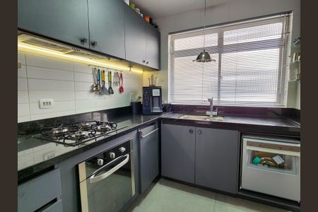 Apartamento para alugar com 120m², 2 quartos e 1 vagaCozinha