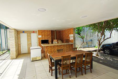 Apartamento à venda com 60m², 2 quartos e 1 vagaÁrea comum